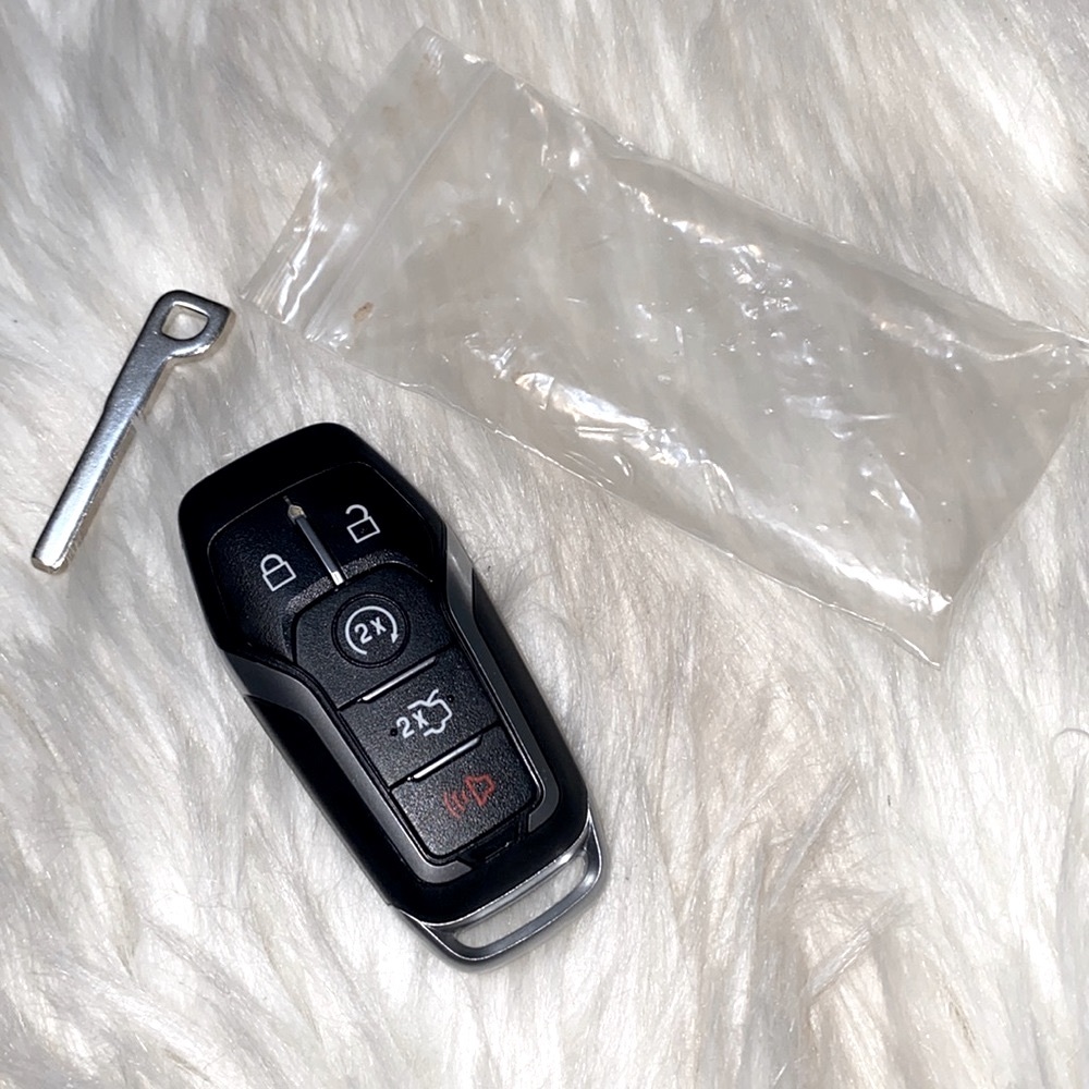 Key Fob Ford Brand New with key inside